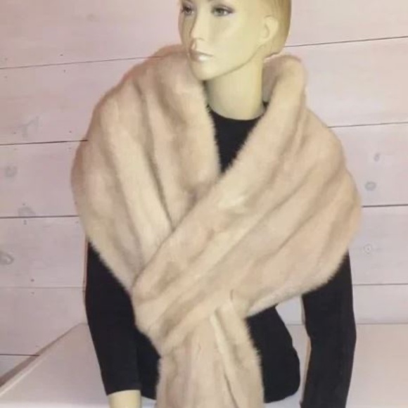Christian Dior Original Vintage Blonde Mink Fur Wrap -  Holt Renfrew - Stunning - Picture 9 of 15